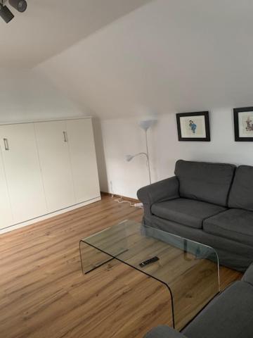 Zentrales Dachgeschossapartment In Leichligen Leichlingen Extérieur photo