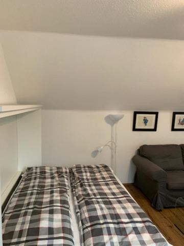 Zentrales Dachgeschossapartment In Leichligen Leichlingen Extérieur photo